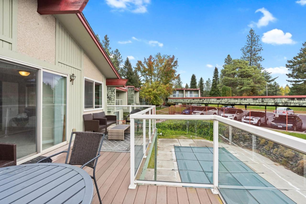 Modern Amenities Gas Fireplace Central Location Spokane Exterior photo